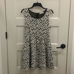 Black & White Chevron Sleeveless Dress